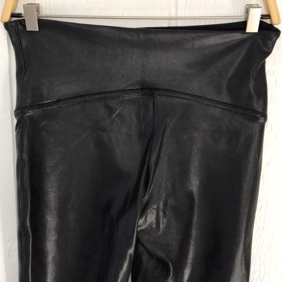 Spanx Solid Black High Rise Faux Leather Leggings size Medium - Picture 5 of 9